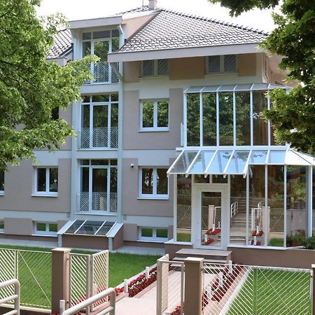 Grand Park Rooms & Apartments Čačak Exterior foto
