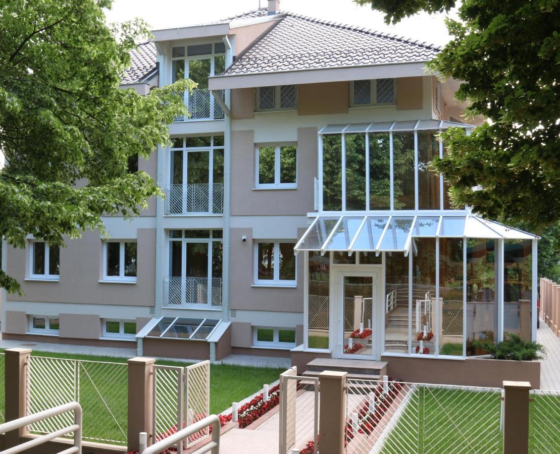 Grand Park Rooms & Apartments Čačak Exterior foto
