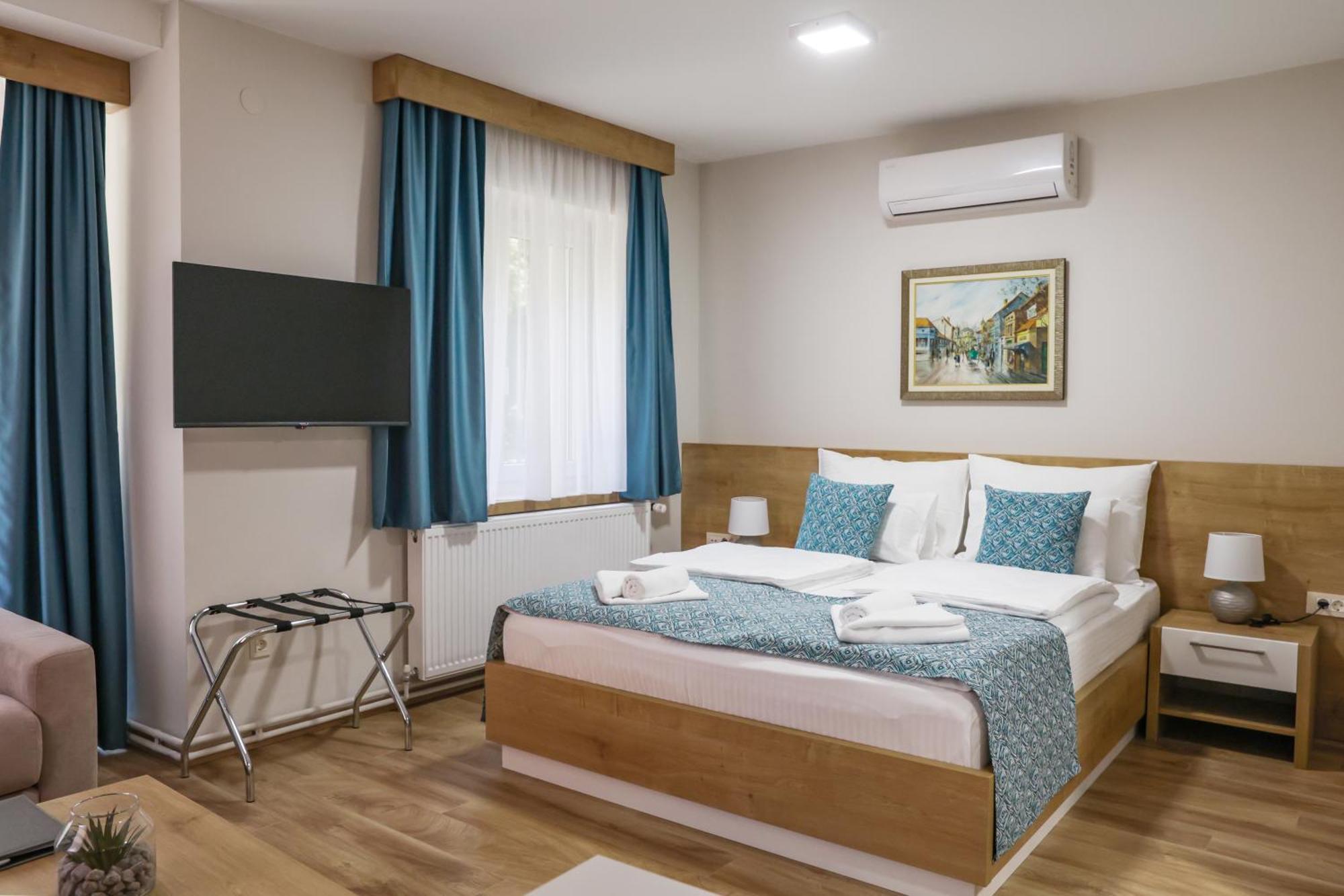 Grand Park Rooms & Apartments Čačak Exterior foto